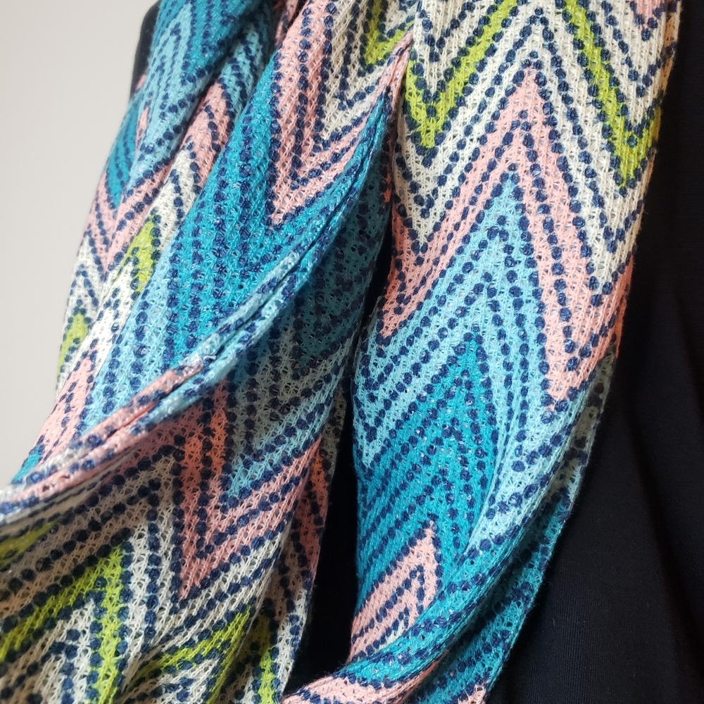 Infinity Scarf Multicolor Chevron Pattern - image 5